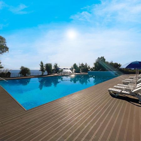Il Pampaleone Glamping And Resort Acireale Eksteriør billede
